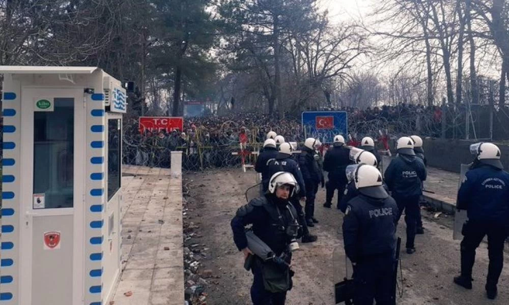 Άπειρα μηνύματα στήριξης στην Ελλάδα στο Twitter